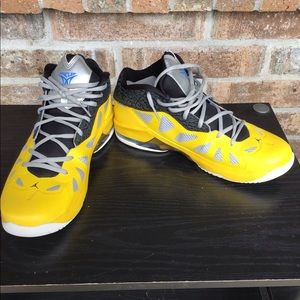 Nike Jordans Melo M8 Advance- Mens Size11.5